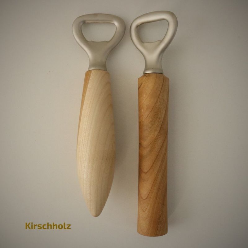Flaschenöffner von Twinwood aus Kirchenholz