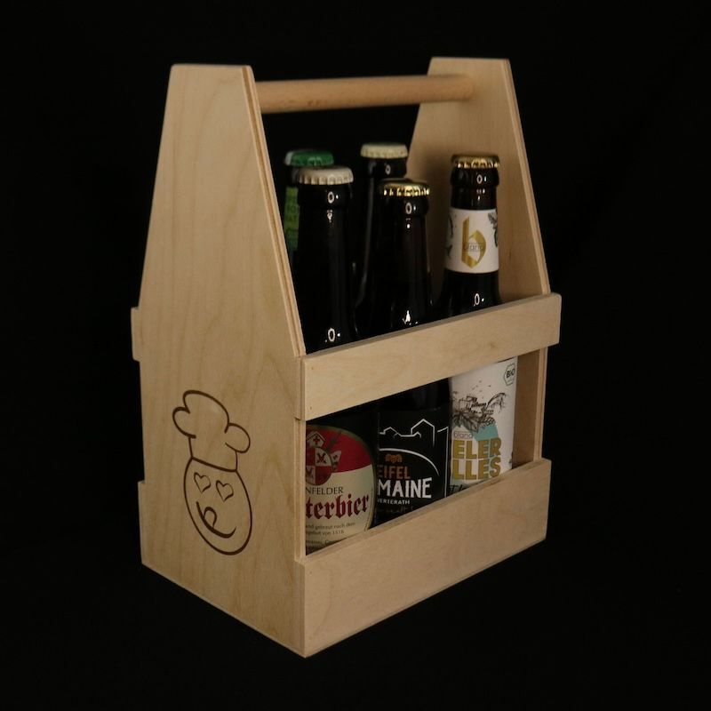 Erlenholz Bierträger mit gebranntem Lecker-Eifel Logo mit 6 Eifelbieren