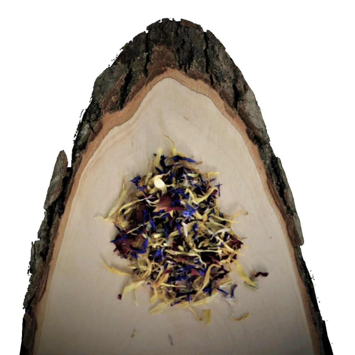 Blütenzauber essbare Blüten von Der Kräuterteufel, lose auf einer natürlichen Holzscheibe mit Rinde