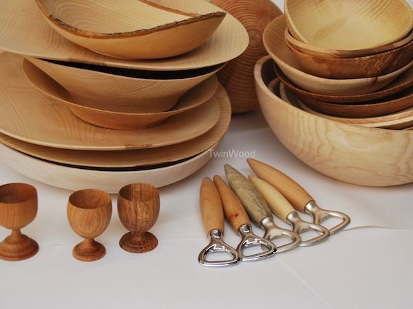 Holzschalen, Eierbecher und Flaschenöffner von TwinWood